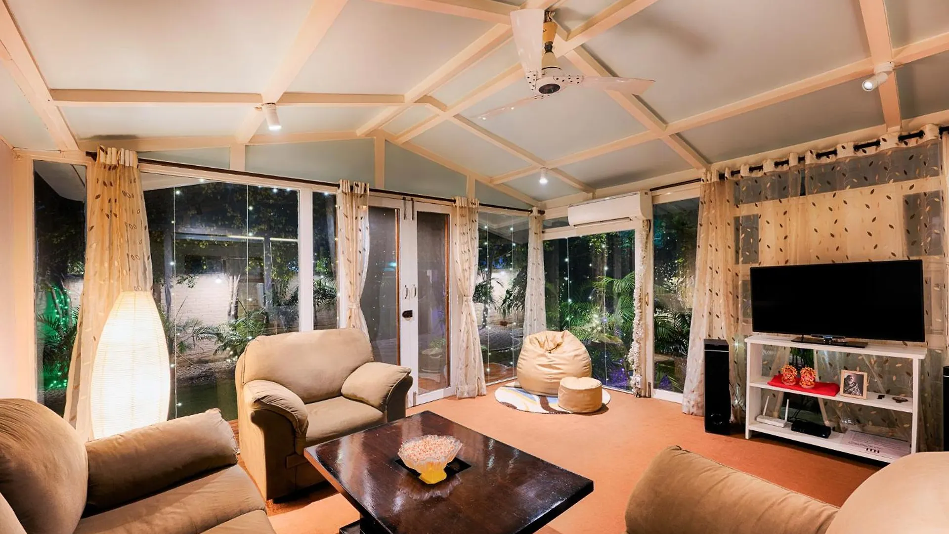 International Travellers' Hostel By Ith Stays Varanasi